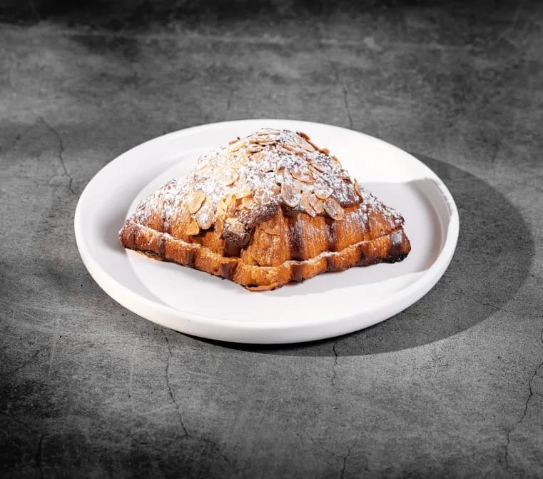 Croissant Aux Amandes